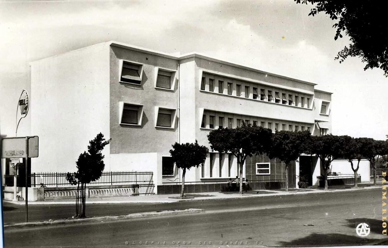 Relizane 517- Hotel des finances COLLECTION DES AMIS DE ND DE SANTA CRUZ.jpg